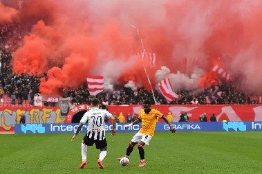 UEFA NEMILOSRDNA PREMA CRVENO-BELIMA Zvezda bez navijača na prvom sledećem evropskom gostovanju