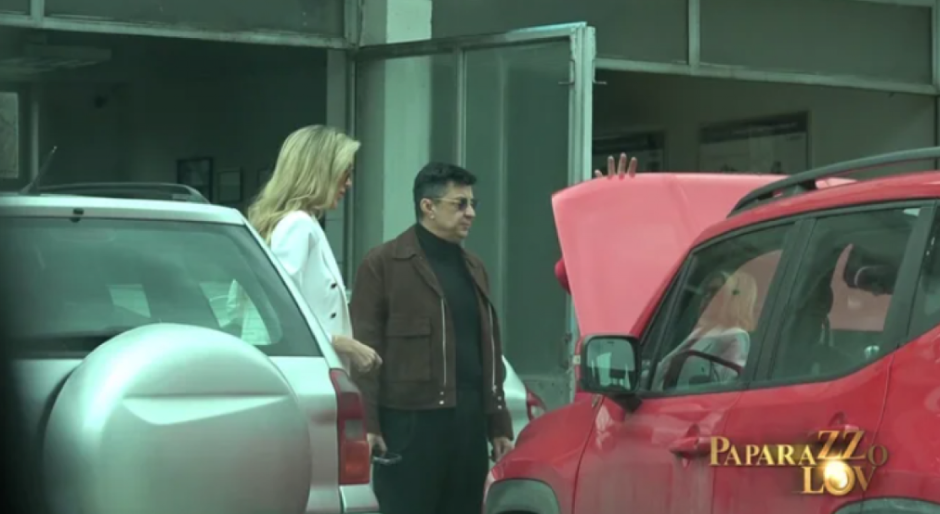 NAKON RAZVODA UHVAĆEN SA ZANOSNOM PLAVUŠOM Voditelj ne krije sreću, u javnosti razmenjivali nežnosti (FOTO)