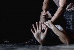 UHAPŠEN NASILNIK Majci pljunuo u lice pa je uhvatio za vrat i davio