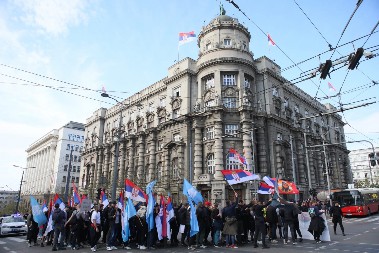 "MI SMO ONI KOJI ĆUTE, RADE I GRADE" Okupimo se i pokažimo koliko nas ima, ne damo Srbiju