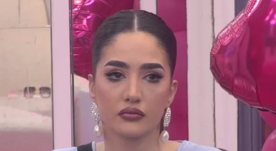 PROCURILA NIKAD VIĐENA FOTKA ANĐELE ĐURIČIĆ! Ovo su njeni rani radovi, Gastoz će se držati za glavu (FOTO)