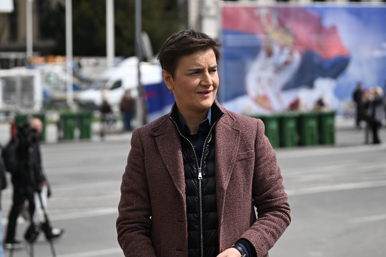 ''I JA SAM ĆACI'' Brnabić: Ćaci misli svojom glavom i ne plaši se da svojim imenom stane iza svojih stavova (FOTO)