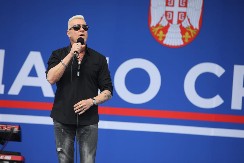 ĐORĐE DAVID NA SVENARODNOM SKUPU: Ako nismo zajedno, razbiće nas vrlo lako i jednostavno! Škole više nikada ne smeju da prestanu sa radom (VIDEO)