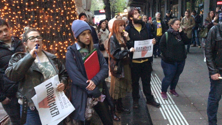 "OGROMNA VEĆINA STUDENATA JE ZA OBUSTAVU BLOKADA FAKULTETA" Profesorka Mitrović: Blokaderi, koji su u manjini ne dozvoljavaju izjašnjavanje druge strane (VIDEO)
