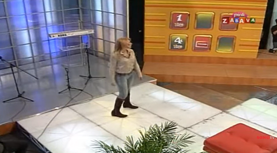 PEVAČICA POSTALA DEKAN NA FAKULTETU Bila je najpopularnija estradna zvezda, zatim ušla u rijaliti, pa nestala sa javne scene!