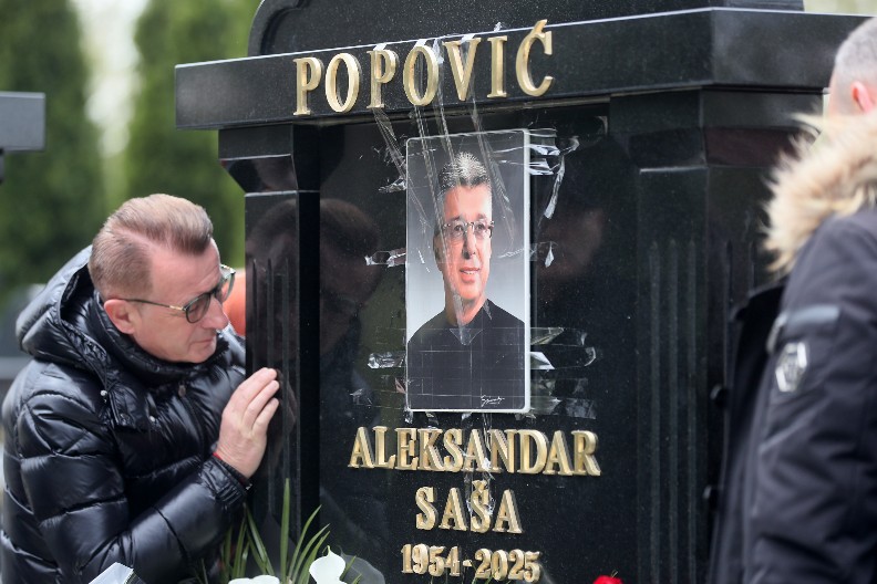 NIKO IZ ŽIRIJA "ZVEZDE GRANDA" NIJE DOŠAO NA POMEN SAŠI POPOVIĆU Njegov kum pobesneo: "Tog dana sam video kako stvari funkcionišu"