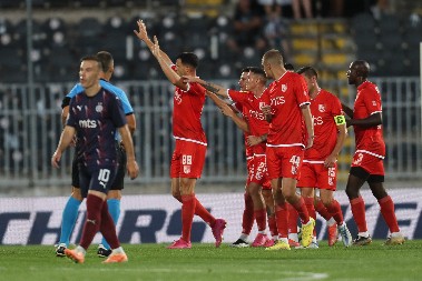 TURCI GA SE ODREKLI Radnički dobija besplatno pojačanje, Murinjo ga otpisao