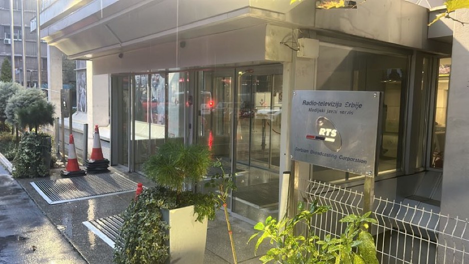 MUK NA RTS Kada se ona pojavila sve je stalo, svi ućutali kad su čuli njeno ime i prezime (VIDEO)