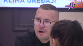 MUNJEZ PRVI PUT VIDEO SINA Rasuo se na komade, pa uradio nešto potpuno neočekivano!