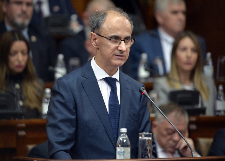 "ĐURO MACUT JE POKAZAO DA NIJE NIČIJA MARIONETA" Stručnjaci u ekspozeu vide izlazak iz krize: "HAJDE, LJUDI, DA RADIMO"!