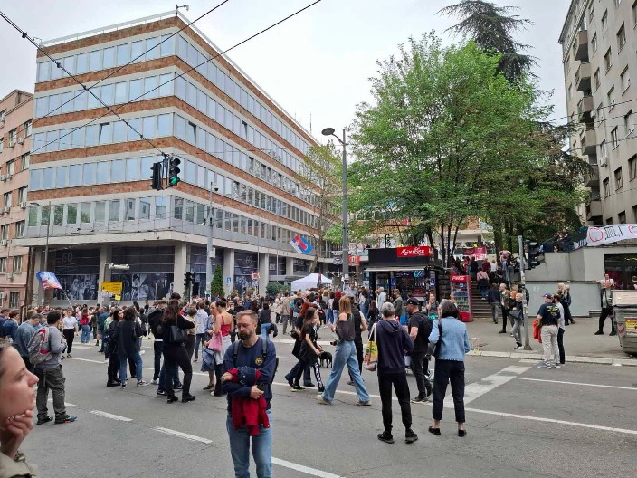 EVO ZAŠTO OPOZICIJA LAŽE! Izmišljaju Vučićev nalog da policija napadne blokadere, OVO je razlog!