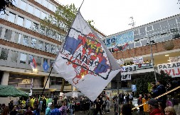 STUDENTI BLOKADERI KAO NATO BOMBARDERI Meta je ponovo RTS, a napadi su sada iznutra