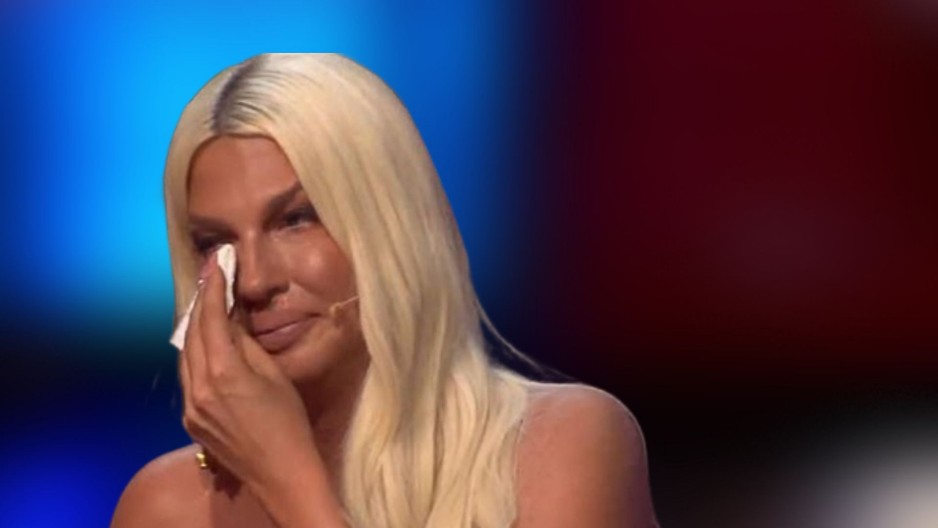JELENA KARLEUŠA POSLALA DIRLJIVU PORUKU ZA VASKRS Od nje ovo niko nije očekivao, komentarima ispod objave nema kraja!