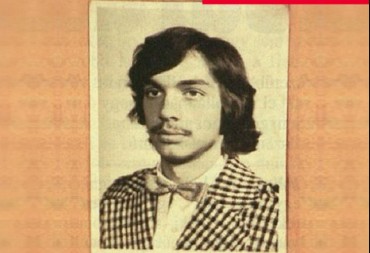 NIKADA NE BISTE POGODILI KOJI JE OVO POZNATI POLITIČAR! Svi ga znate, nekada je imao brčiće, a danas ozbiljan DRŽAVNIK (FOTO)