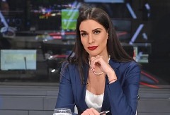 DRAGANA KOSJERINA OTIŠLA IZ SRBIJE Voditeljka RTS se oglasila sa ove lokacije, evo kako provodi vreme sa suprugom (FOTO)