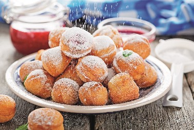 NEODOLJIVE KROFNICE ZA JUTRO KOJE SE PAMTI Vazdušaste i mekane, pojedu se odmah