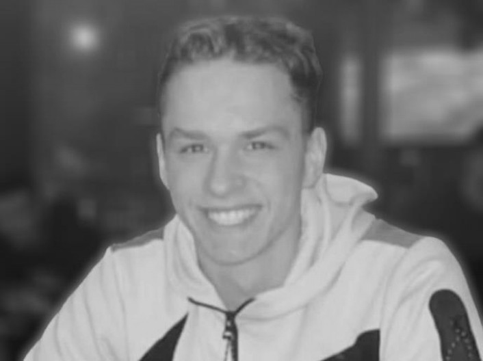 POTRESAN GOVOR OCA NA SAHRANI SINA (19): Ako je moje dete povredilo bilo koga, uzvratite svaku uvredu, pređite svaku meru (VIDEO/FOTO)