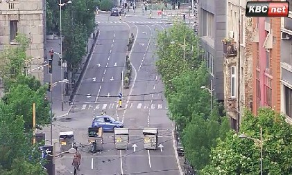 SILEDŽIJE BLOKADERI I DALJE MALTRETIRAJU GRAĐANE Dvanaesti dan blokade RTS-a, ljudi ne mogu da prolaze kroz centar grada!