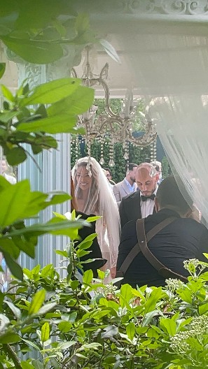 ODLOŽEN MEDENI MESEC TEE TAIROVIĆ! Pevačica sprečena da ide na odmor, a ima još jedan povod za slavlje