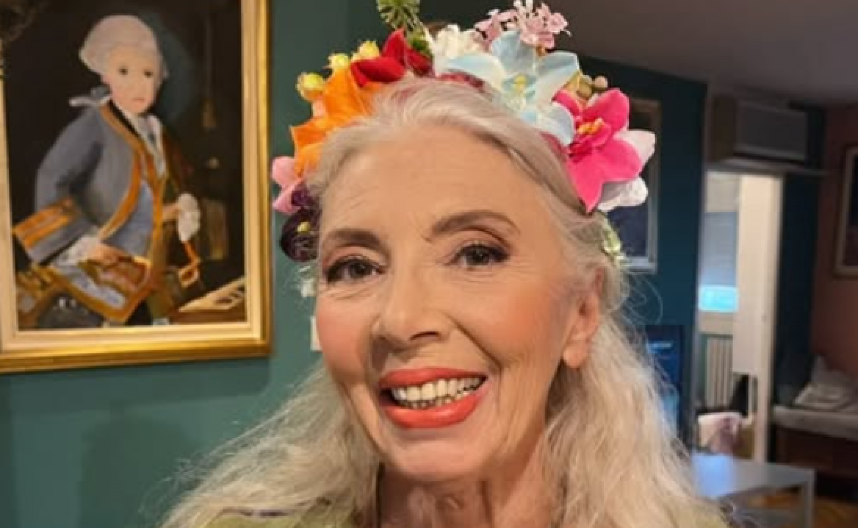 OVO JE NASLEDNIK MAJE VOLK! Spisateljica je jednom pokazala sina, visok na majku sigurno nije (FOTO)