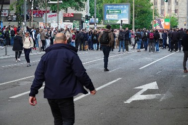 VIŠE OD 255 SATI MALTRETIRANJA ZAPOSLENIH I GRAĐANA! Blokaderi 12 dana ispred RTS-a (FOTO)