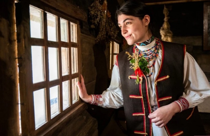 SRPSKI OBIČAJI KOJI LEDE KRV U ŽILAMA Evo šta smete, a šta nikako ne smete raditi na Zaklopitu subotu!