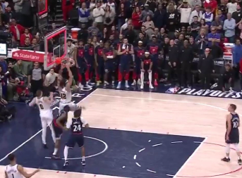 VREME NIJE ISTEKLO Najluđi koš za pobedu u istoriji NBA lige: Gordon uradio nemoguće i doneo zlata vredan trijumf Denveru (VIDEO)