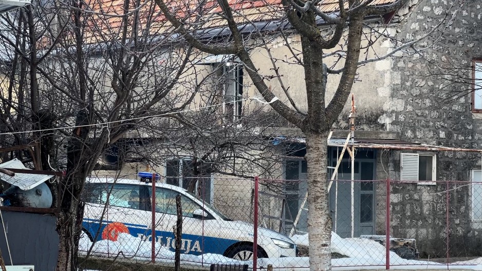 ŠKALJARCI POSLE UBISTVA SAKRILI ORUŽJE NA GROBLJU, BEOGRAĐANIN NA POTERNICI ZBOG POMAGANJA Ubice čekale da pomorac siđe sa broda