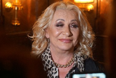 ZAVIRITE NA OGROMNO IMANJE VESNE ZMIJANAC Van grada ima imperiju, a ovo će vas posebno oduševiti! (FOTO)