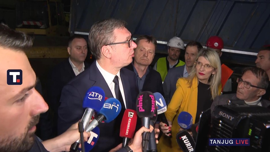 "DO KRAJA JULA SPOLJNI RADOVI, DO EKSPA SE NADAM DA BUDE SVE ZAVRŠENO" Vučić obilazi Tiršovu: Srbija hoće da ide napred, briga o je ljudima najvažnija