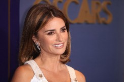 PENELOPE KRUZ PROSLAVILA 51. ROĐENDAN Lepša je nego ikad, a u budućnosti bi želela da radi jednu stvar