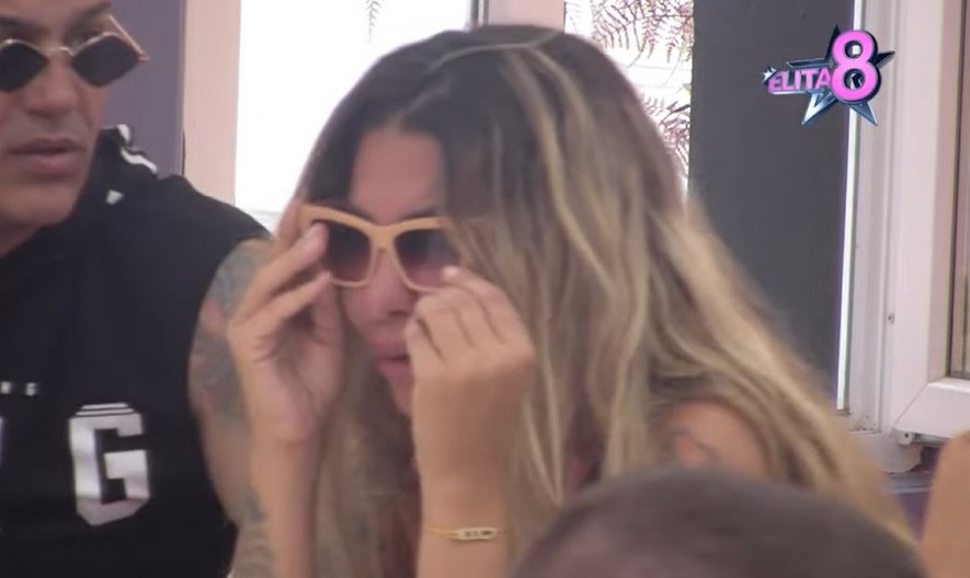 ANELI GRCA U SUZAMA! Rasula se u komade zbog pitanja o vrelim akcijama, raskinula sa Lukom, otišla iz emisije!