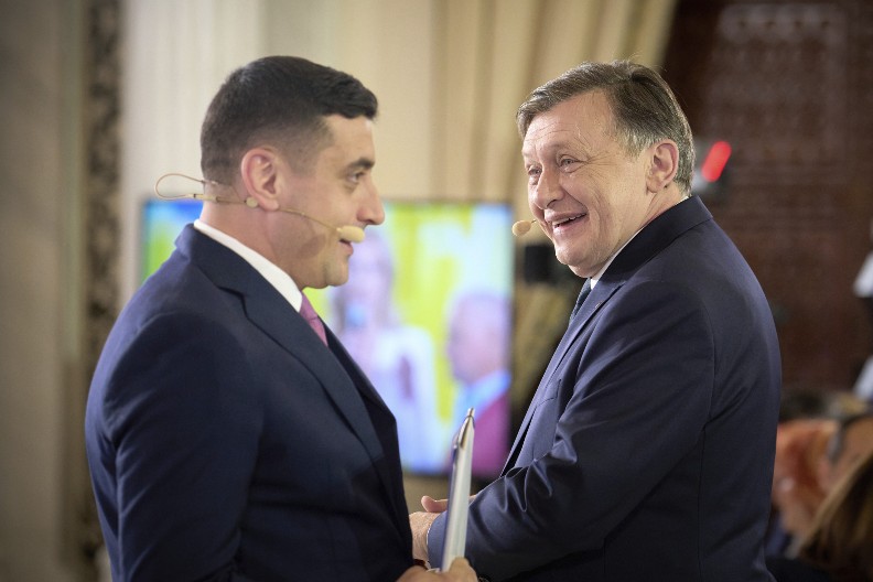 RUMUNIJA SUTRA BIRA PREDSEDNIKA Favorit ultradesničar Đorđe Simion