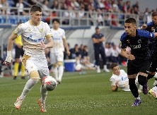 POJAČAVA SE PRITISAK NA POTPIS MAKSIMOVIĆA Jedan klub u pol-poziciji, evropski gigant vreba iz prikrajka