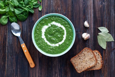 NAPRAVITE SAVRŠEN SPANAĆ SA MLEKOM Caka je u ovome, biće kremast i neodoljiv