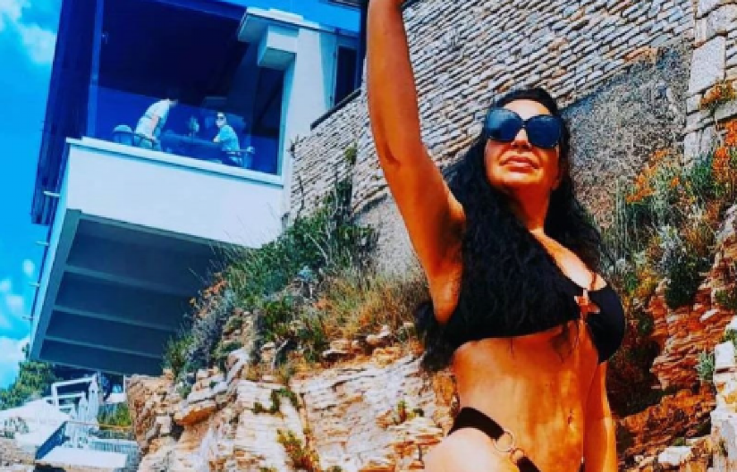 NAŠA PEVAČICA RODILA SINA SA 17 GODINA, PA DOŽIVELA TRAGEDIJU: "Išla sam kroz selo i na sav glas vrištala i plakala, mislila sam da neću preživeti"