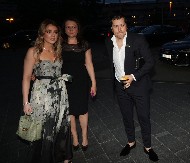 SINOĆ SU SVI GLEDALI U ĆERKU ACA PEJOVIĆA Marija pleni izgledom, pojavila se u bajkovitoj haljini, sve oči bile uprte u nju (FOTO)