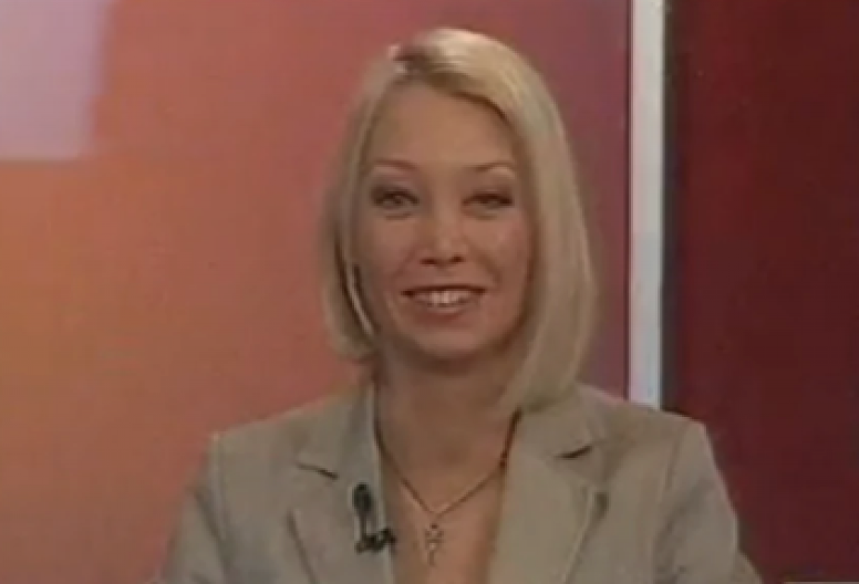 VRIŠTALA BI IZ SVEG GLASA DA JE ZNALA ŠTA SE NALAZI NA NJOJ! Ovo se samo jednom desilo u emisiji uživo, a evo kako je voditeljka reagovala!