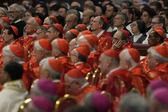 PLJUŠTI LOVA U KLADIONICAMA ZA IZBOR NOVOG PAPE Opklade premašile one na Ligu Evrope i šampionat vozača Formule 1, evo ko je FAVORIT