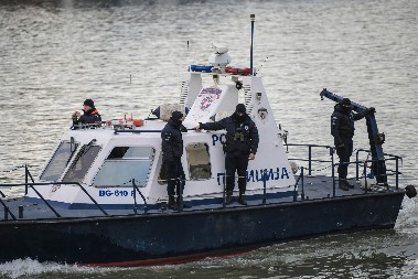 SAHRANJENA DEVOJČICA NAĐENA U SAVI NA NOVOM BEOGRADU Majka je bacila u reku, pa lagala da se utopila