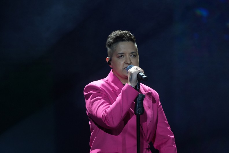 MARIJA ŠERIFOVIĆ BEZ ODEĆE! Ovakvu je do sada nismo videli, preko tela ima samo ovo