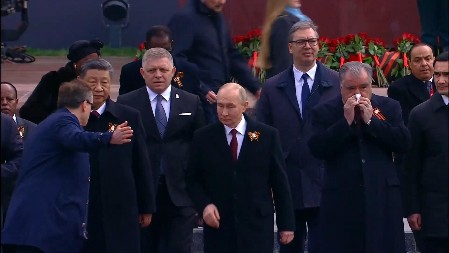 FICO SE NE ŠALI! GOVORIT MOSKVA! Ovo je njegova poruka: Molim vas da moje prisustvo ovde shvatite kao...