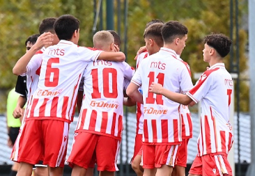 PET GOLOVA U MREŽI CRNO-BELIH Zvezda "ukrala" napadača Partizanu, on postigao het-trik bivšem klubu na derbiju