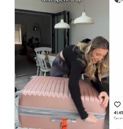 SAMO ŠTO SE NISAM ŠLOGIRALA! Kupila sam izgubljen kofer na aerodromu i zanemela kad sam ga otvorila