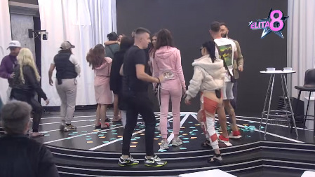 VAŽILA JE ZA FAVORITA, A SINOĆ JE IZBAČENA IZ ELITE Za nju je rijaliti završen, učesnici šokirani odlukom!