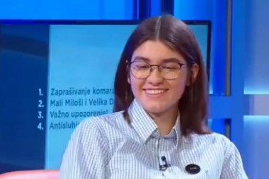 ODJEKNULA TIŠINA! Blokaderi zaćutali kad im je spomenuto da čiste cipele srpskom zastavom