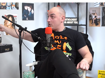 "ZNA SE DA JA NE IDEM NA MESTA GDE JE ON" Desingerica se pojavio na snimanju, a kada je čuo ko se nalazi unutra, momentalno napustio mesto