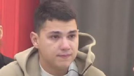 EMOTIVNA ISPOVEST PEJE Zaplakao u uživo prenosu, zbog majke nije smeo da komunicira s ocem!