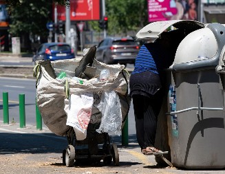 NEMCI UDARAJU PO UŠIMA Ako ovo bacite u kontejner slede paprene kazne