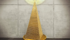 BOŽIĆNA JELKA VREDNA 5,2 MILIONA EVRA Zlato, kovanice i 24-karatna zvezda na vrhu (VIDEO)